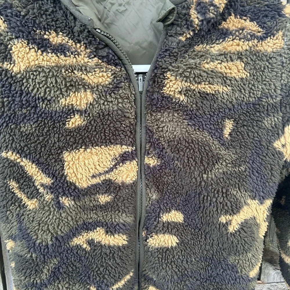 Old navy reversible camo print zip up